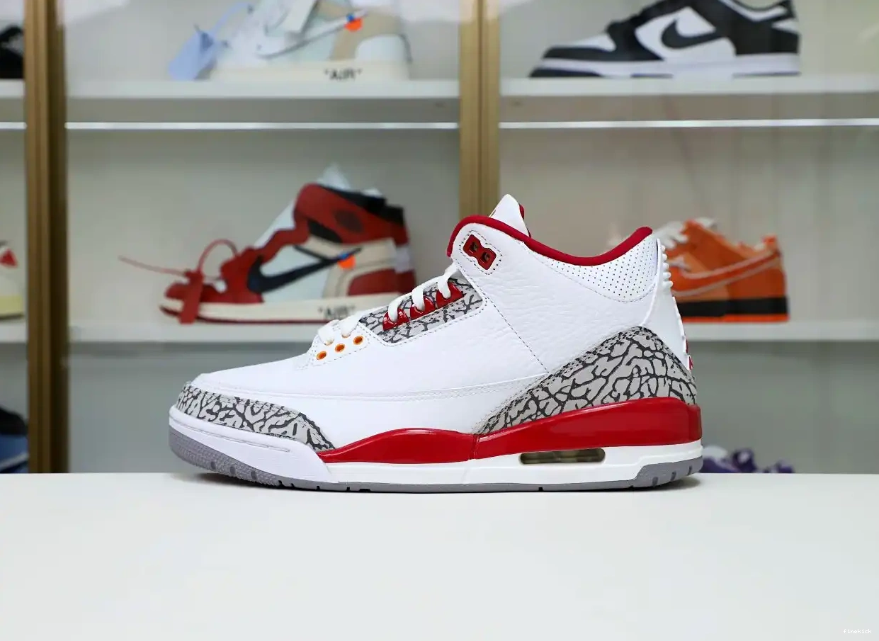 3 Red(CT8532-126） Cardinal Jordan Air Retro  0624